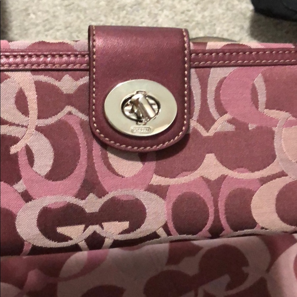 Matching back and wallet